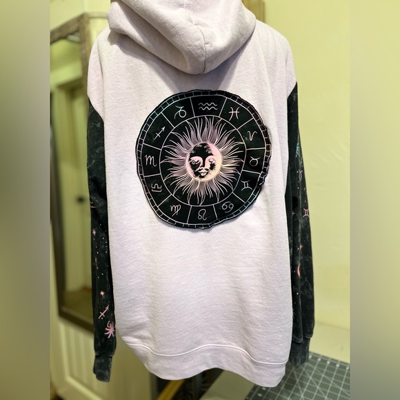 Upcycled Halloween Michael Myers hoodie with zodiac sleeve - Picture 4 of 4